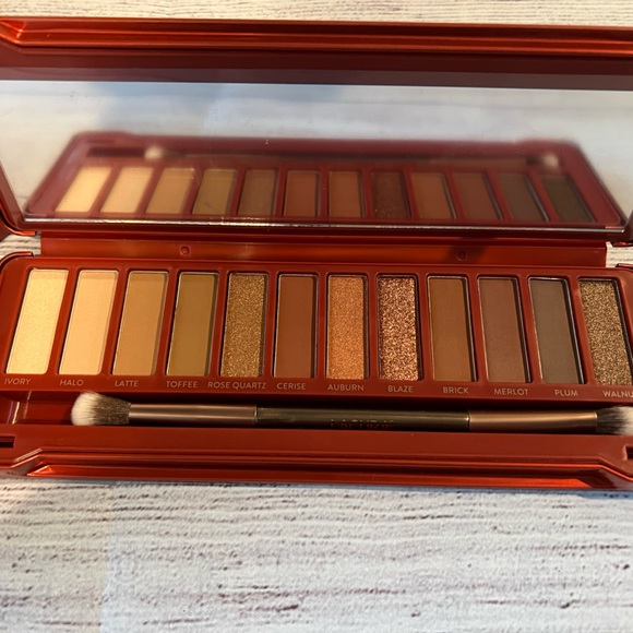 Lacura Naturals Intense Eye Palette - Picture 4 of 4